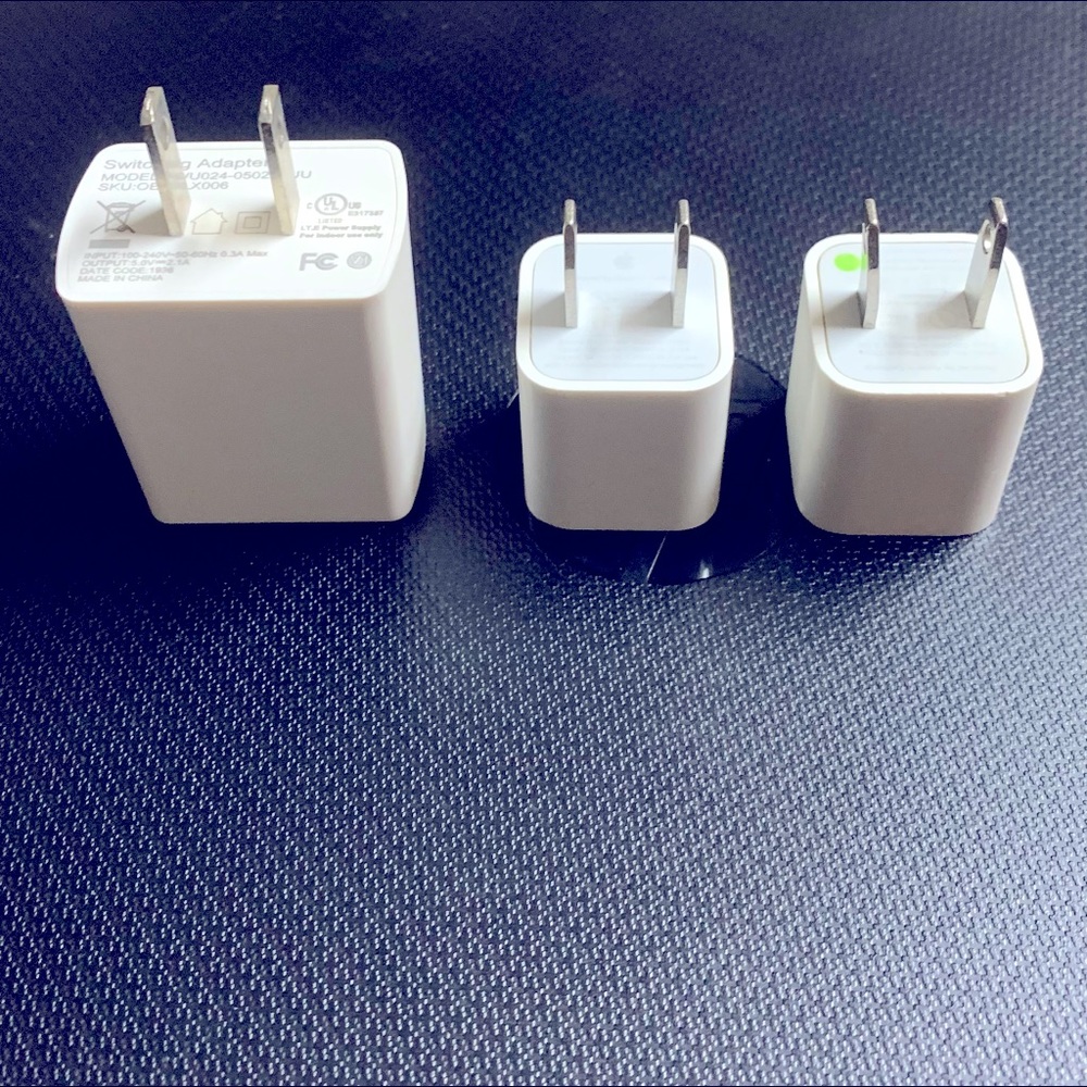 Charger cubes for iPhones and Androids